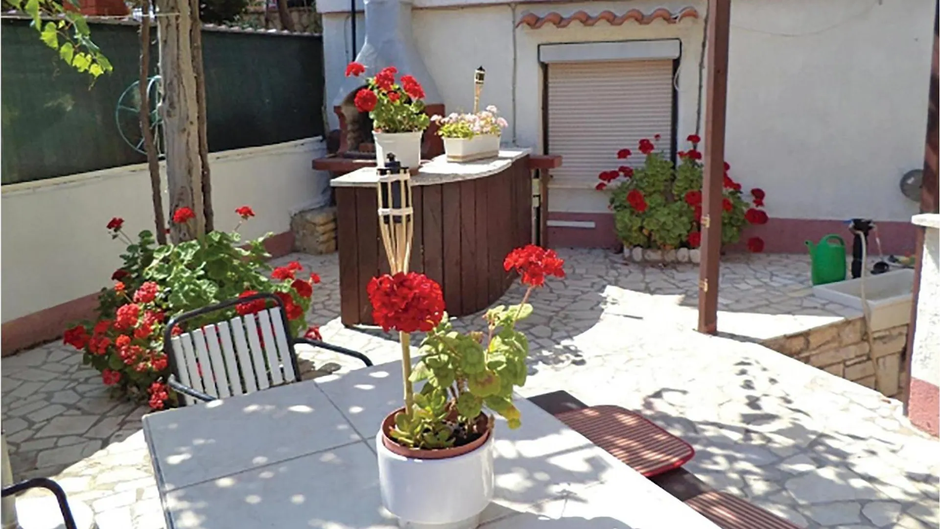 2 Bedroom Nice Apartment In Pula Croatia